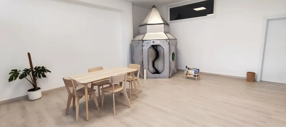 Sistema lumínico terapéutico interactivo — Clínica de Psicología - imagen 1